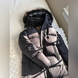 Moose Knuckles Parka